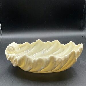 Lenox Ivory Shell-Shaped Dish